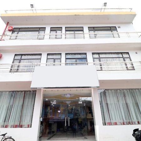 Oyo 16694 Hotel Kb Square Chandigarh Exterior photo